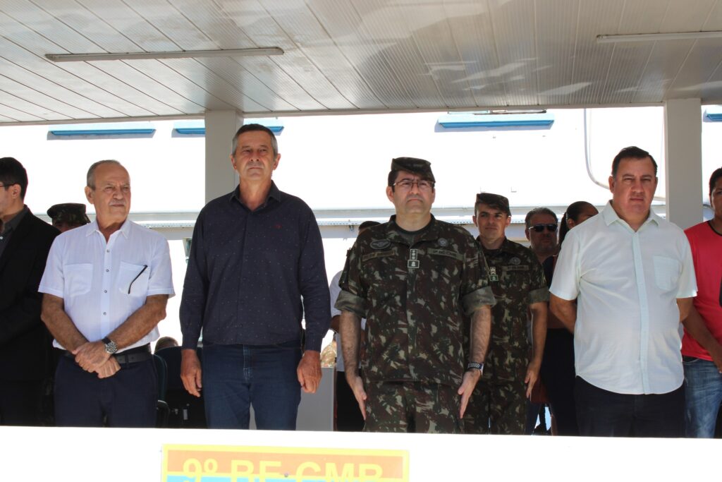 Laercio Valério participa de troca de comando dos Bombeiros e